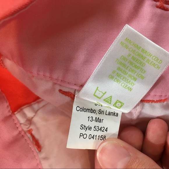 Lilly Pulitzer Women's Coral Pink Barclay Shorts 4 - Picture 5 of 6
